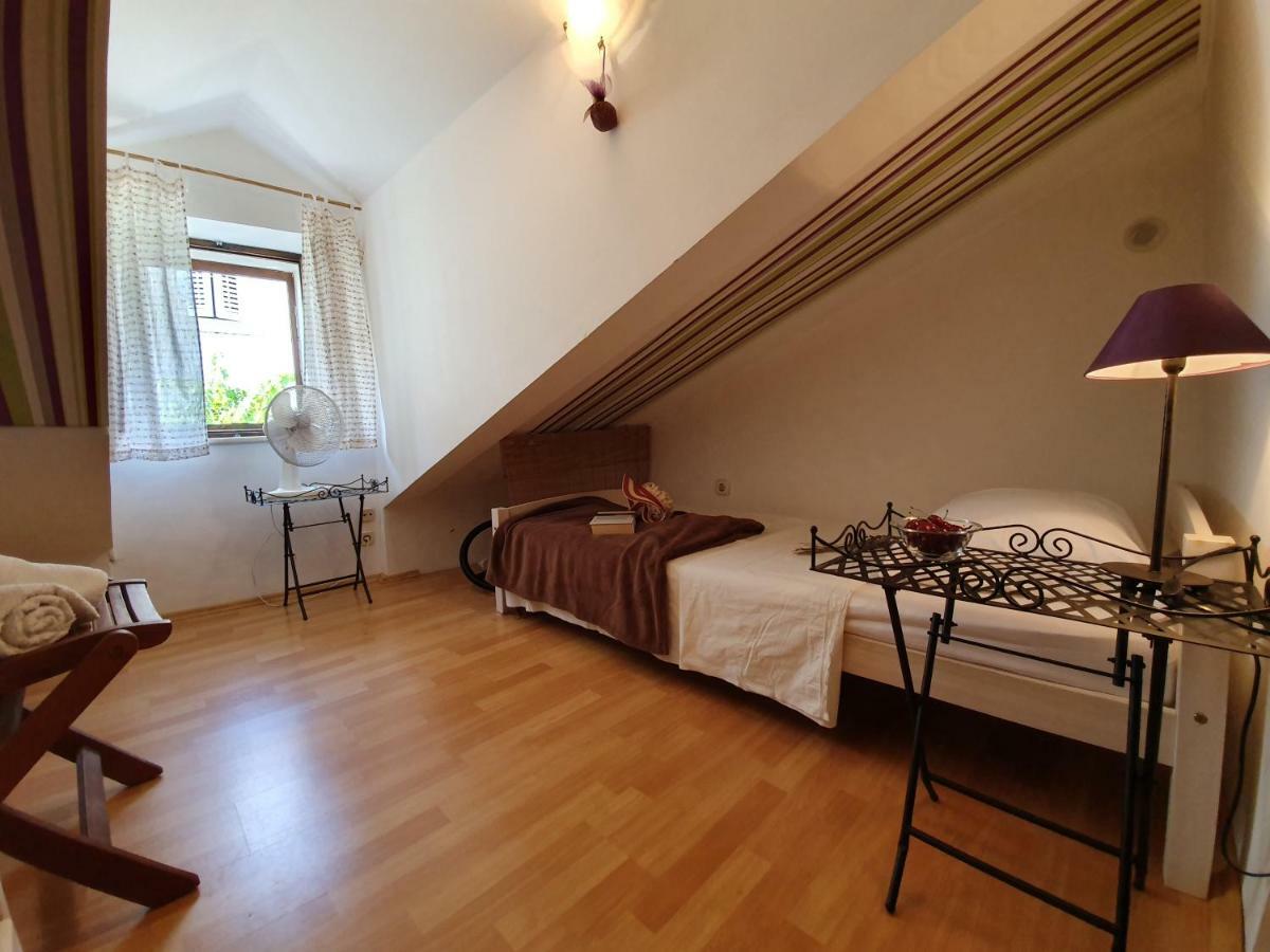 Gem - Zf Hvar House Vakantiehuis